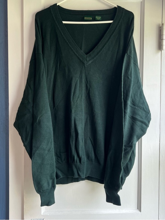 club fellow Other - 100% cotton men/women Deep Green V-Neck Sweater - Timeless Crew/Scoop Style